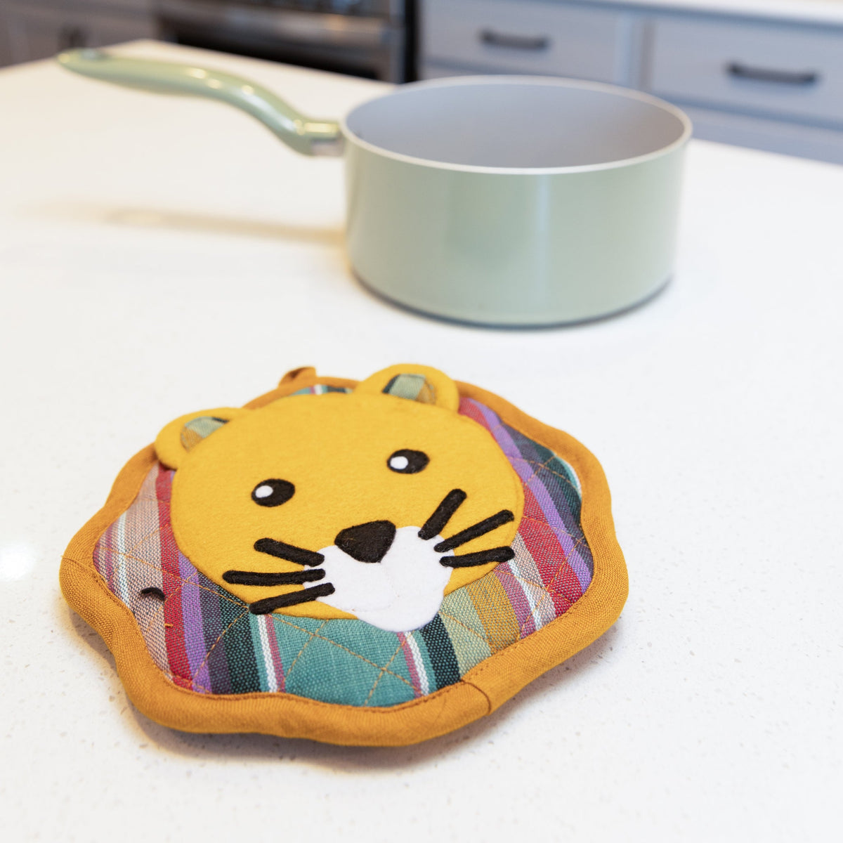 Lion Dual-Purpose Trivet &amp; Pot Holder