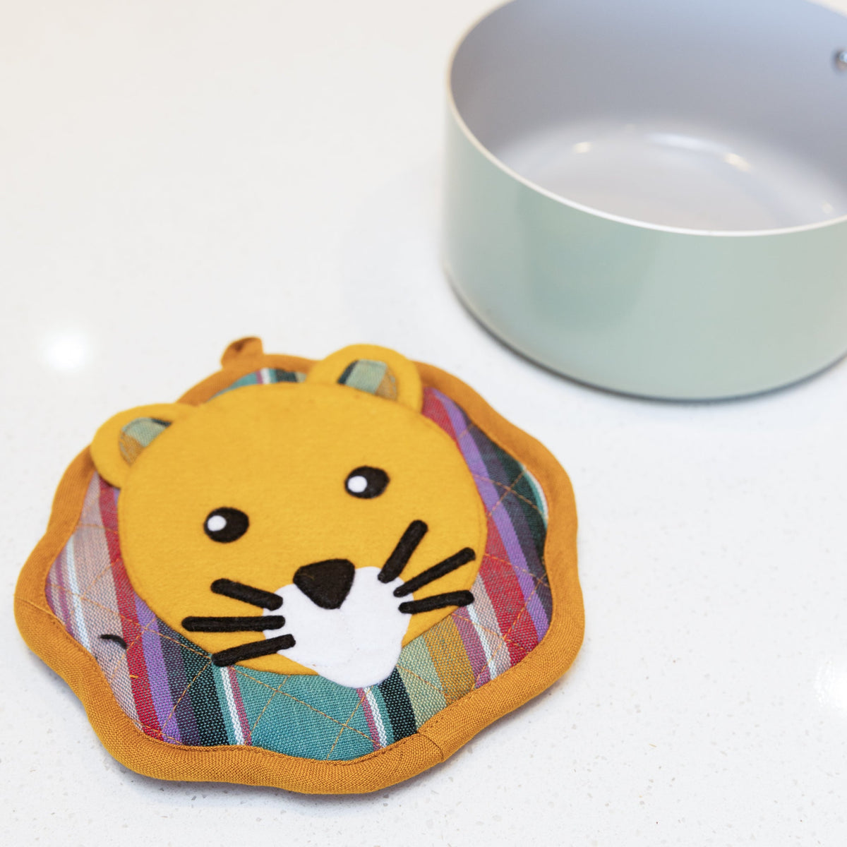 Lion Dual-Purpose Trivet &amp; Pot Holder